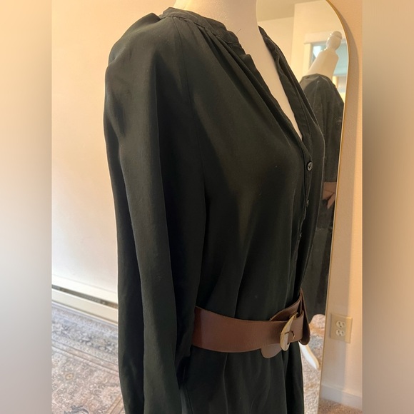 H&M Forest Green Maxi - Size S. BELT NOT INCLUDED - Picture 4 of 5